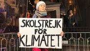 Eine Wachsfigur der schwedischen Klimaaktivistin steht im Panoptikum in Hamburg. Foto: Anna Rüter