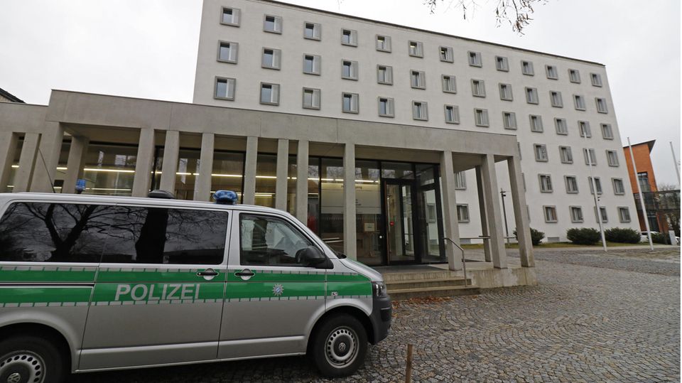 Nachrichten aus Deutschland – Kripobeamter in Traunstein verurteilt