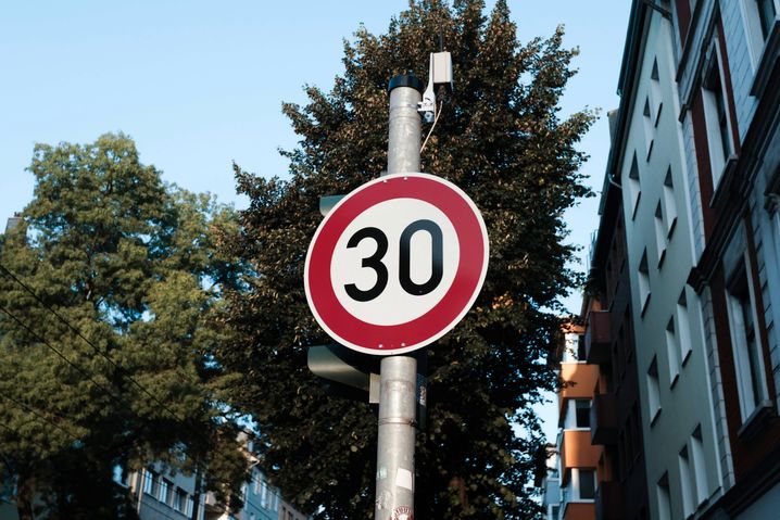 Mehr als 70 Städte und Gemeinden fordern das Recht, flächendeckend Tempo 30 einzuführen